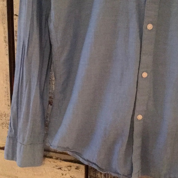 H&M Chambray Regular Fit Button Down sz S - Picture 5 of 14